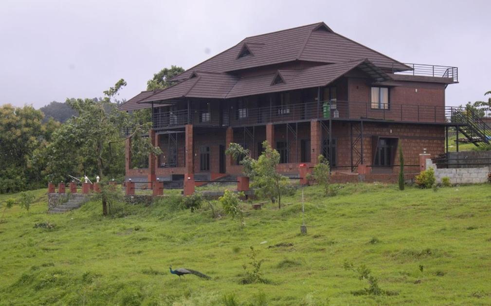 Misty Valley Resort Varagampadi Exterior foto