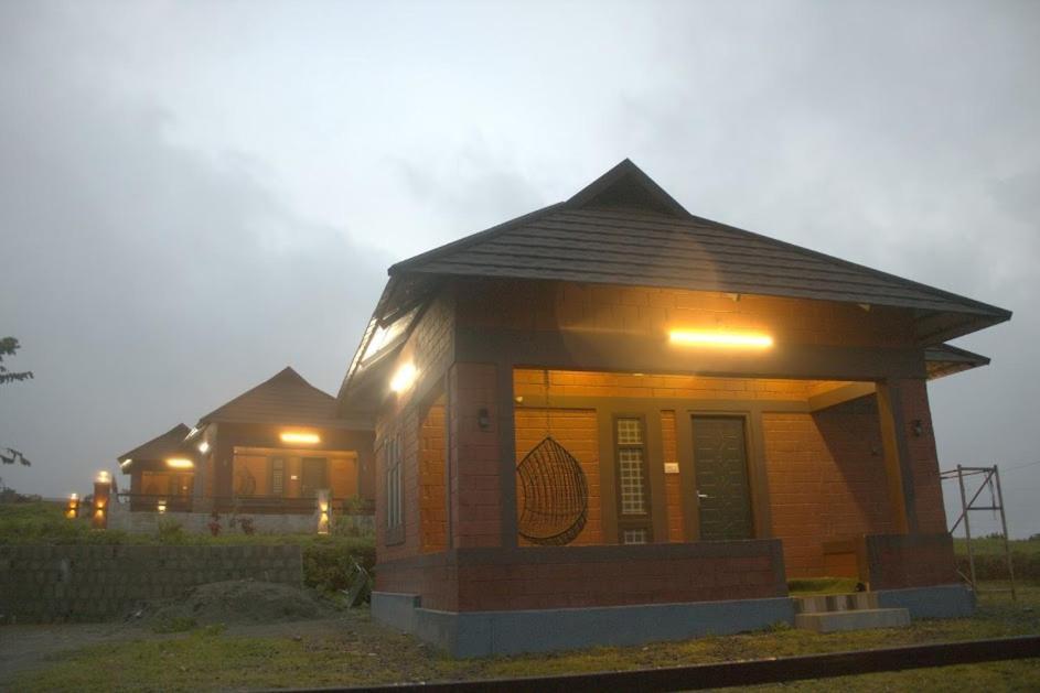 Misty Valley Resort Varagampadi Exterior foto
